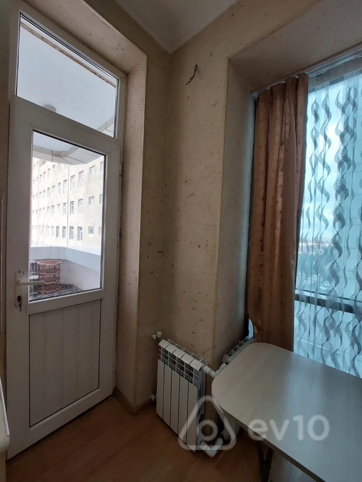 Kirayə verilir 2 otaqlı yeni tikili 80 m²
