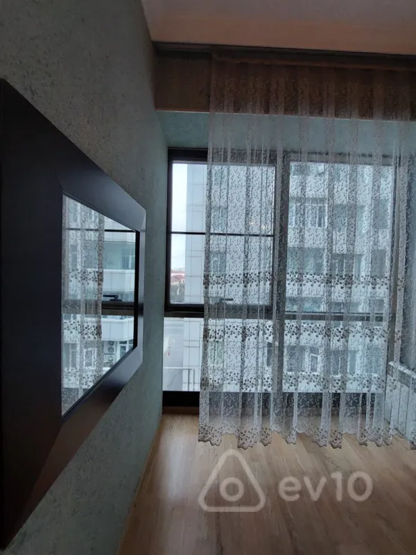 Kirayə verilir 2 otaqlı yeni tikili 80 m²