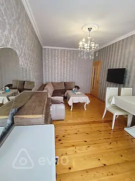 Satılır 3 otaqlı köhnə tikili 75 m²