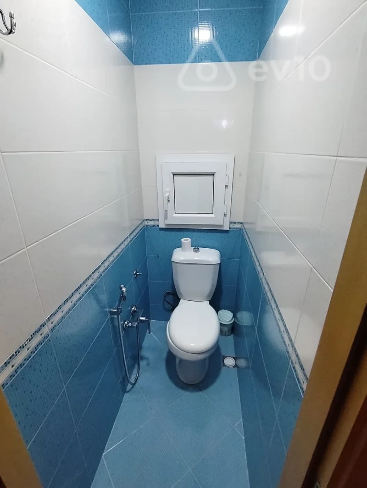 Satılır 3 otaqlı köhnə tikili 75 m²