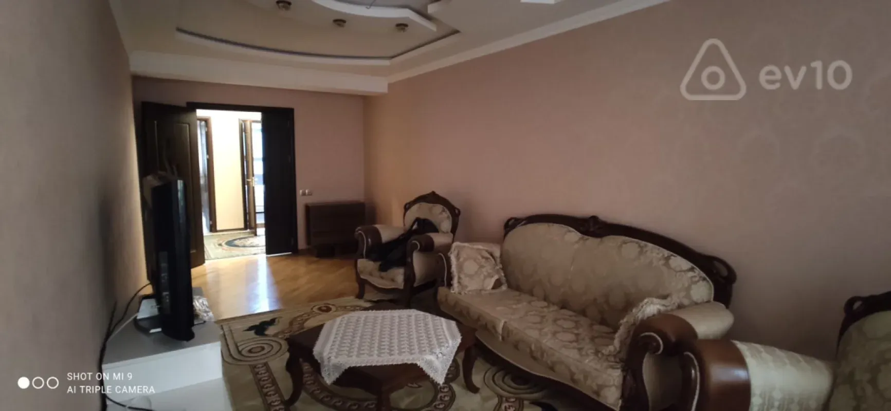 Kirayə verilir 3 otaqlı yeni tikili 160 m²