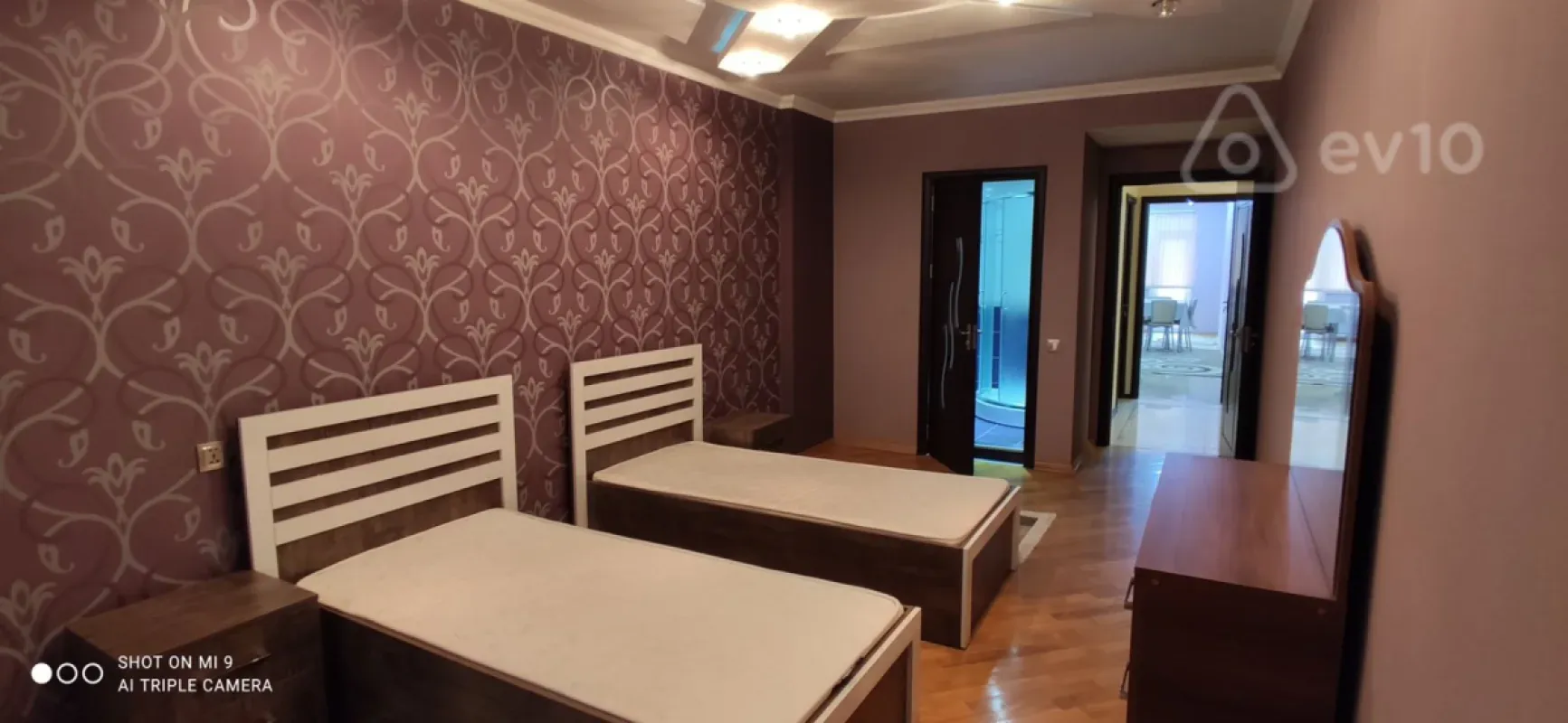 Kirayə verilir 3 otaqlı yeni tikili 160 m²