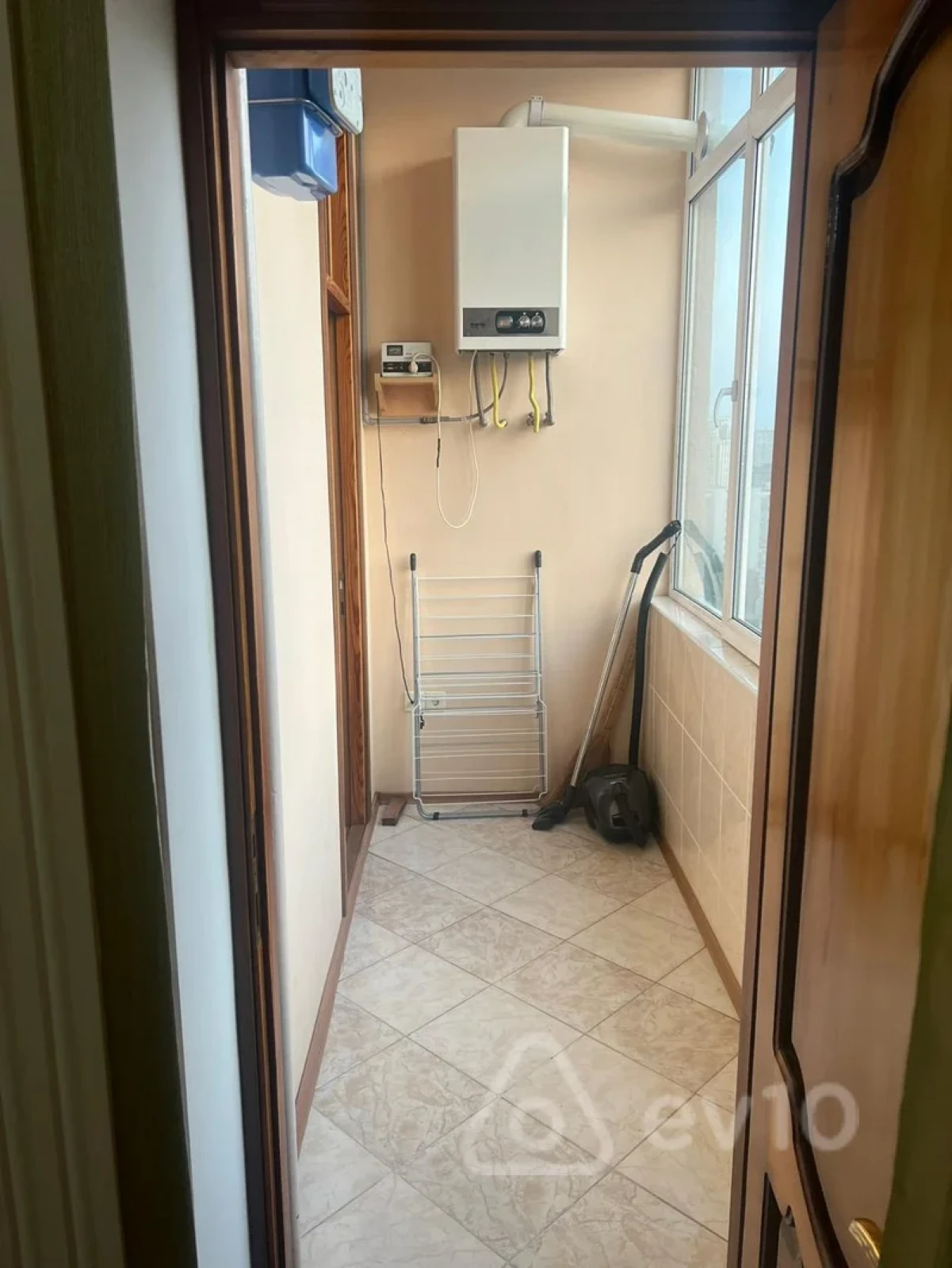 Kirayə verilir 2 otaqlı yeni tikili 87 m²