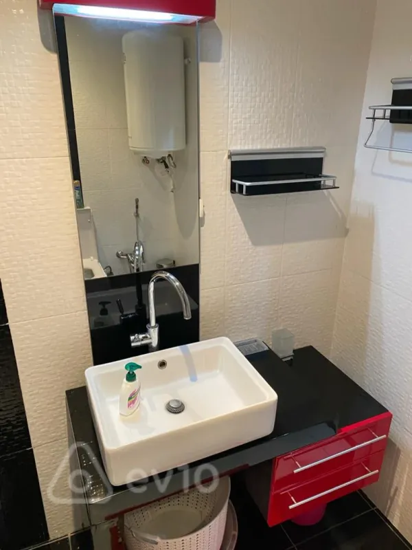 Kirayə verilir 2 otaqlı yeni tikili 77 m²