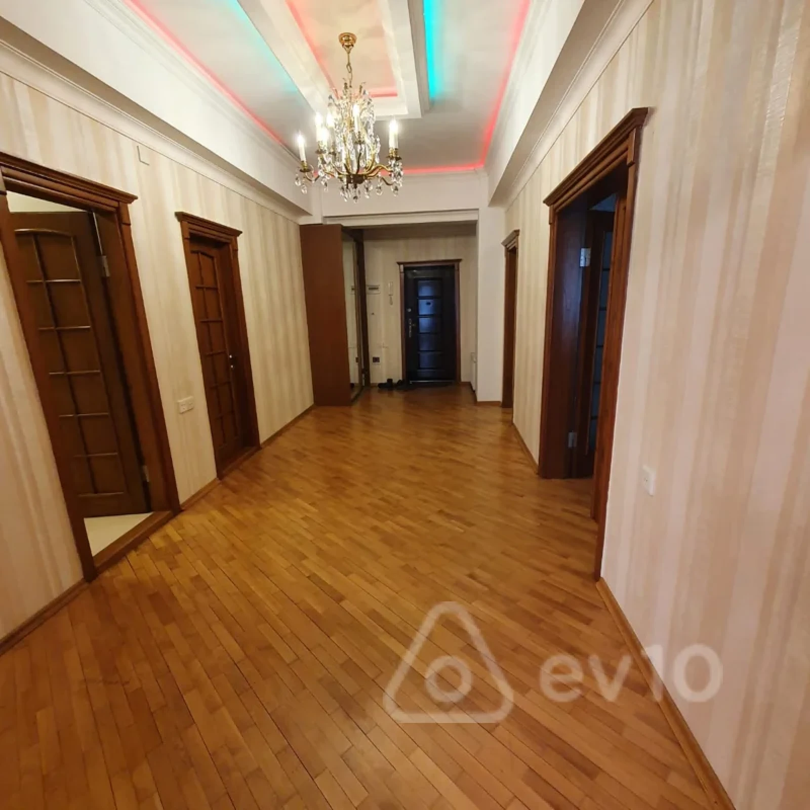 Kirayə verilir 2 otaqlı yeni tikili 100 m²