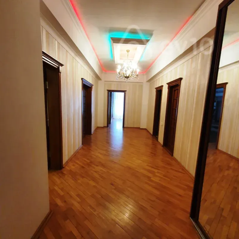 Kirayə verilir 2 otaqlı yeni tikili 100 m²