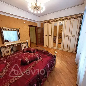 Kirayə verilir 2 otaqlı yeni tikili 100 m²