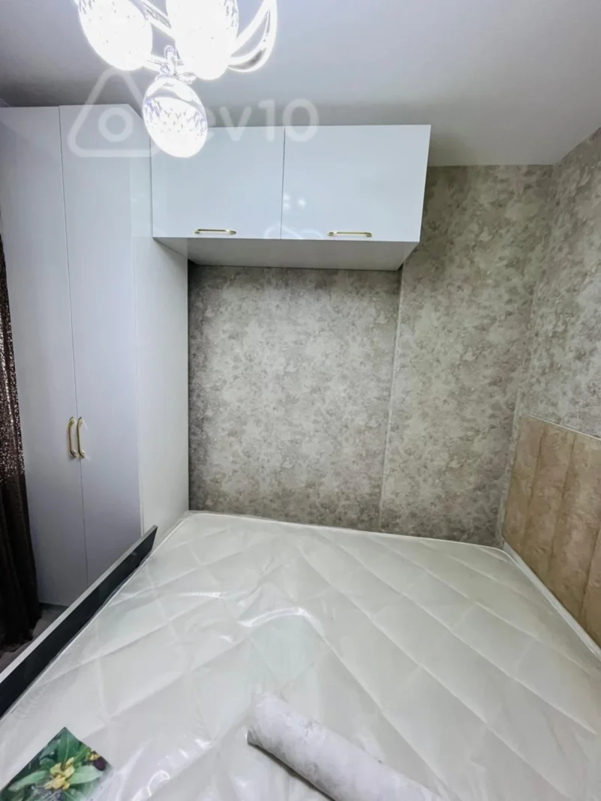 Satılır 2 otaqlı köhnə tikili 35 m²