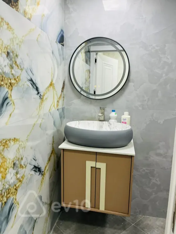 Satılır 2 otaqlı köhnə tikili 35 m²