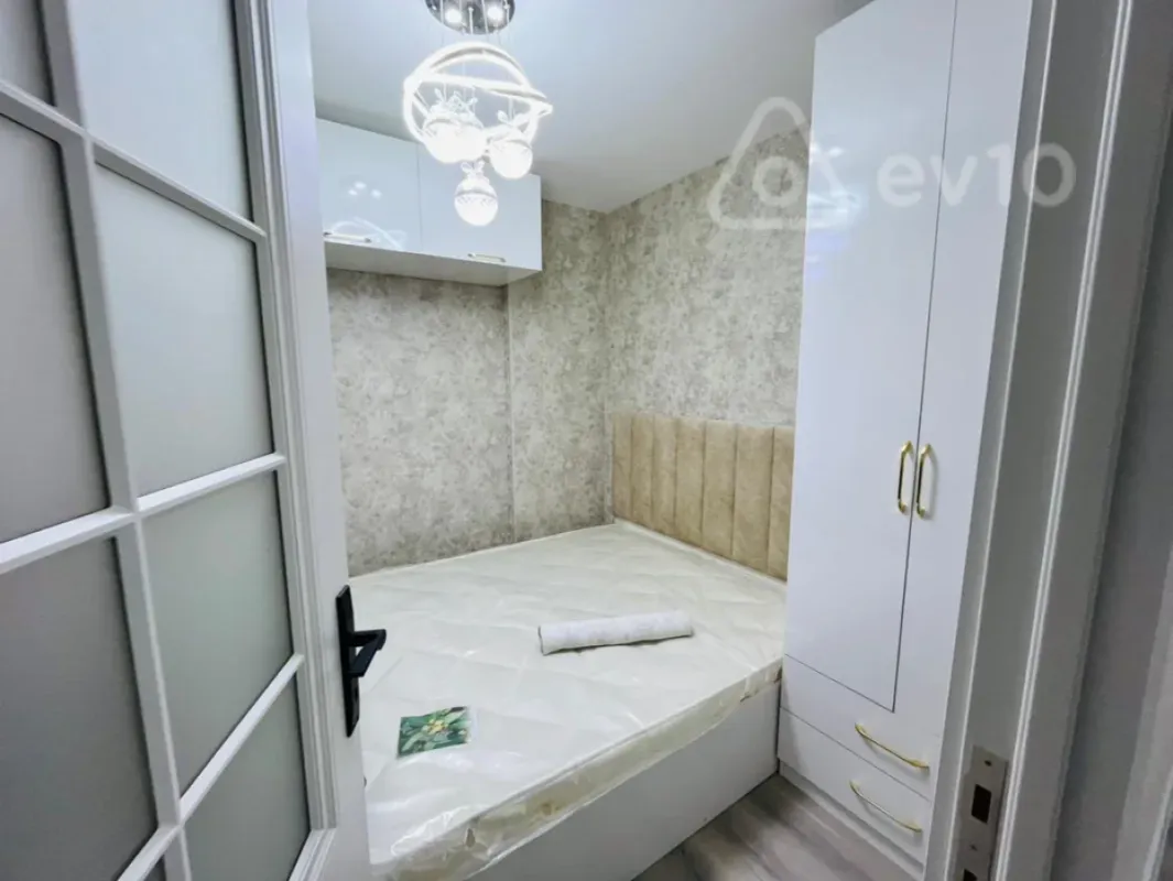 Satılır 2 otaqlı köhnə tikili 35 m²