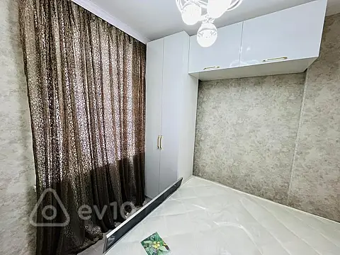Satılır 2 otaqlı köhnə tikili 35 m²