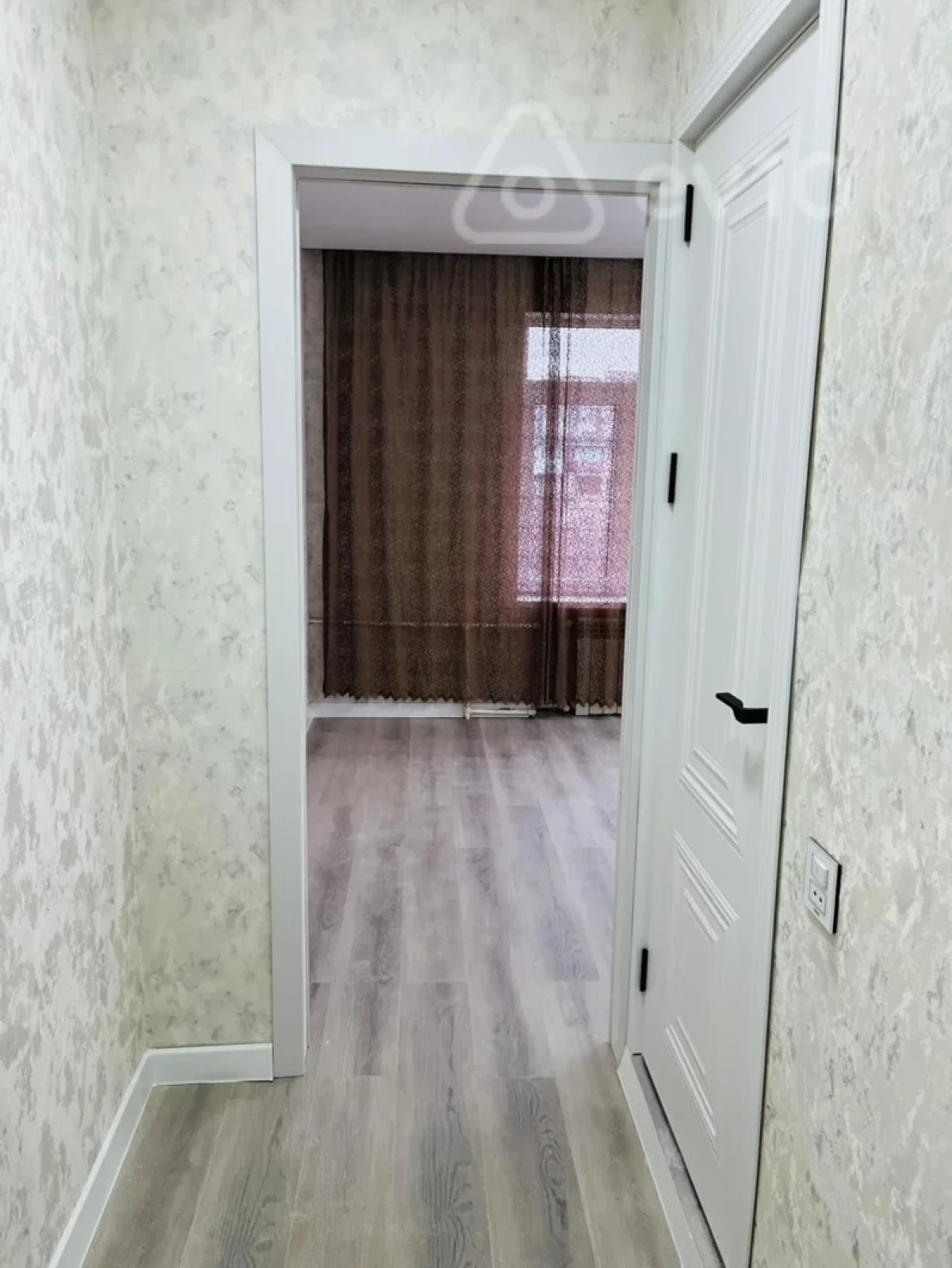Satılır 2 otaqlı köhnə tikili 35 m²
