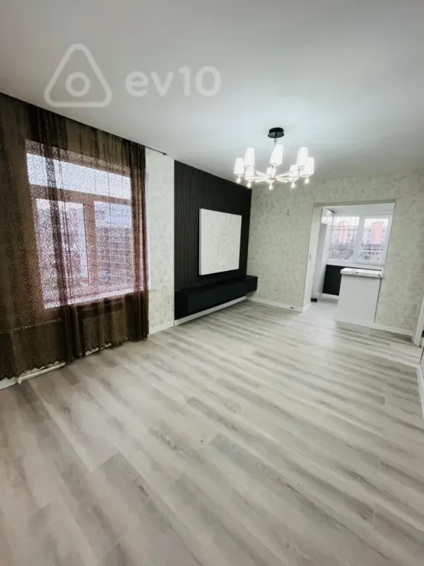 Satılır 2 otaqlı köhnə tikili 35 m²