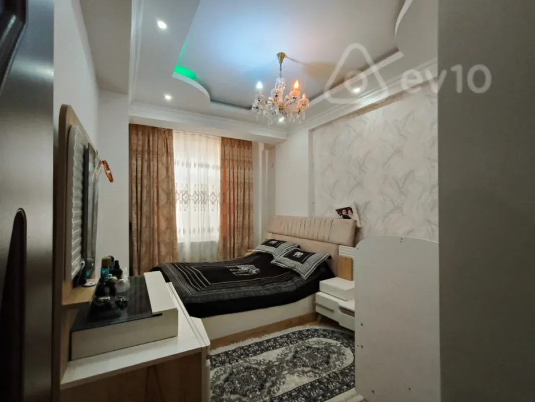 Satılır 3 otaqlı yeni tikili 81 m²