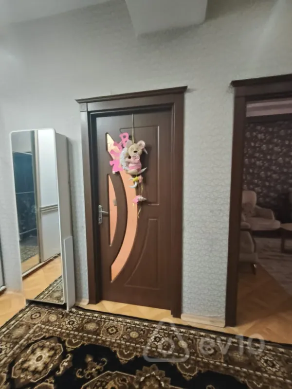 Satılır 3 otaqlı yeni tikili 81 m²