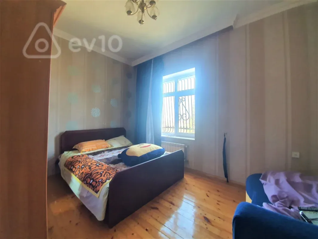Kirayə verilir 5 otaqlı həyət evi 600 m²