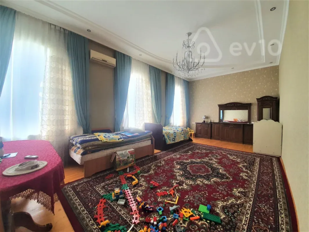 Kirayə verilir 5 otaqlı həyət evi 600 m²