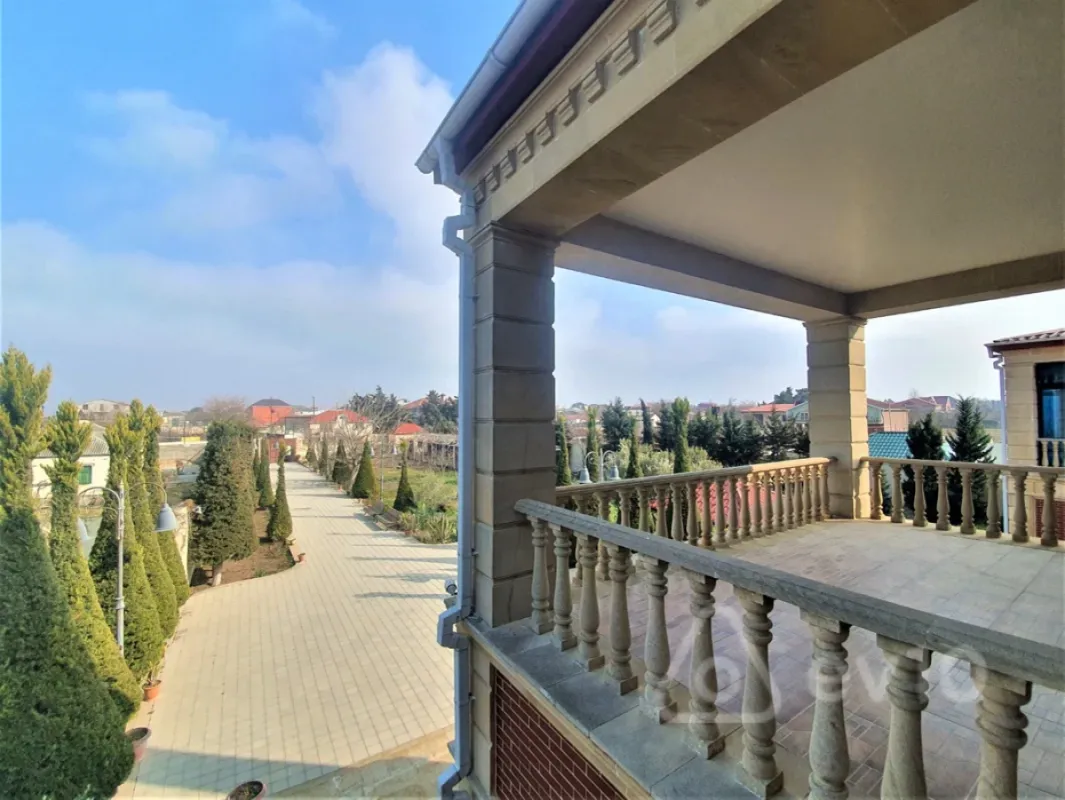 Kirayə verilir 5 otaqlı həyət evi 600 m²