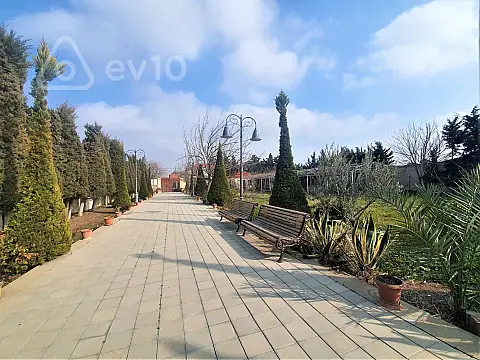 Kirayə verilir 5 otaqlı həyət evi 600 m²