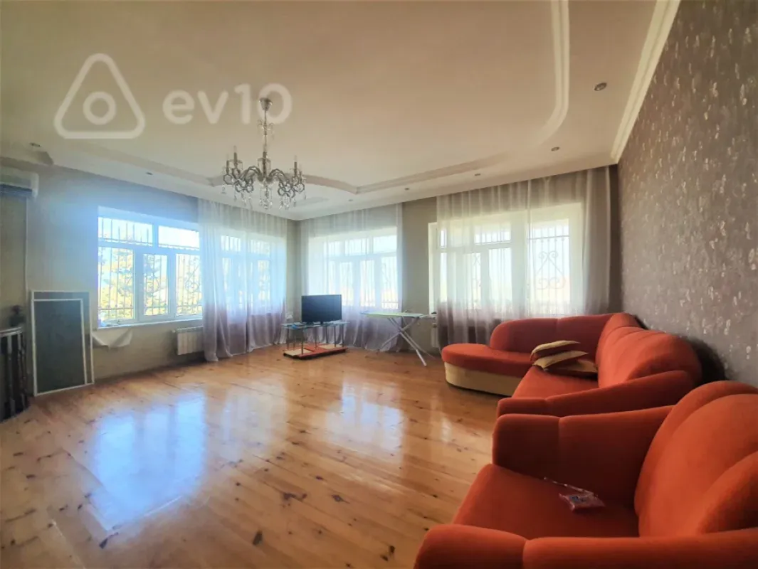 Kirayə verilir 5 otaqlı həyət evi 600 m²