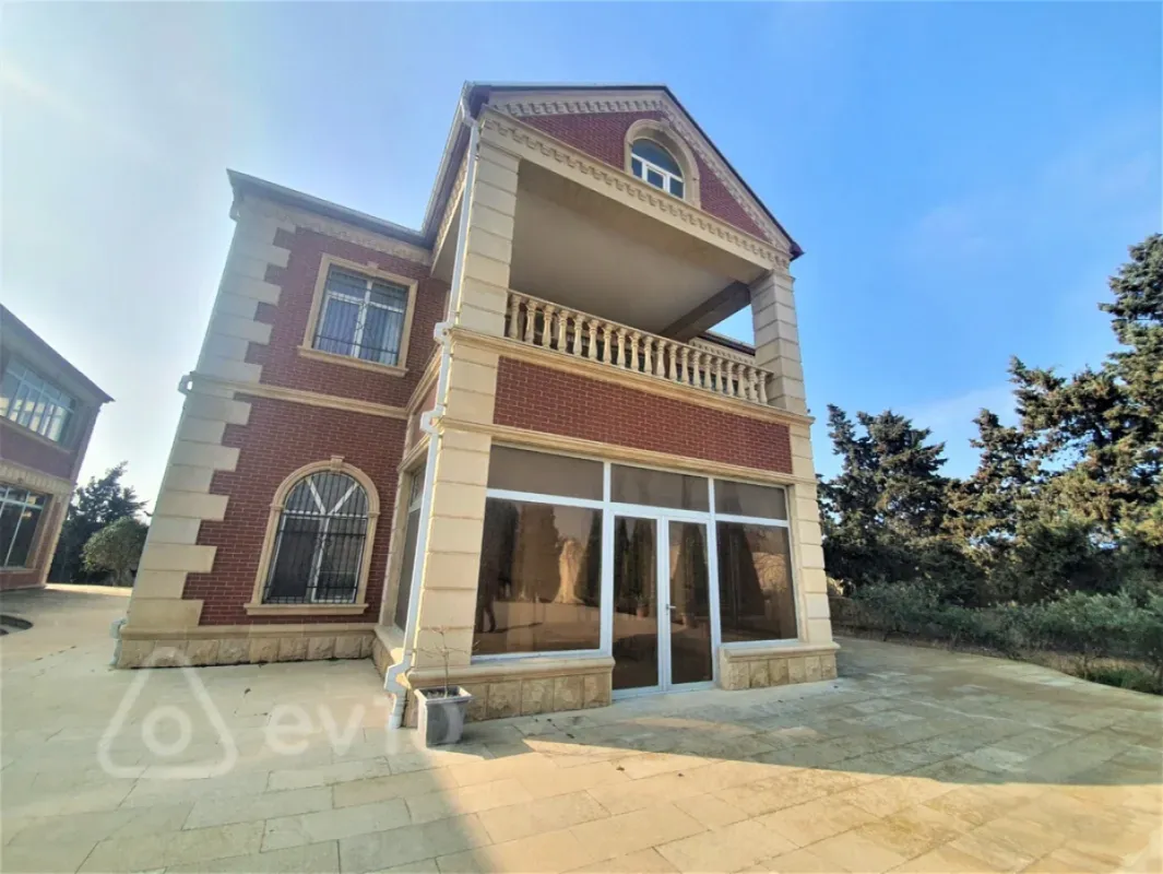 Kirayə verilir 5 otaqlı həyət evi 600 m²
