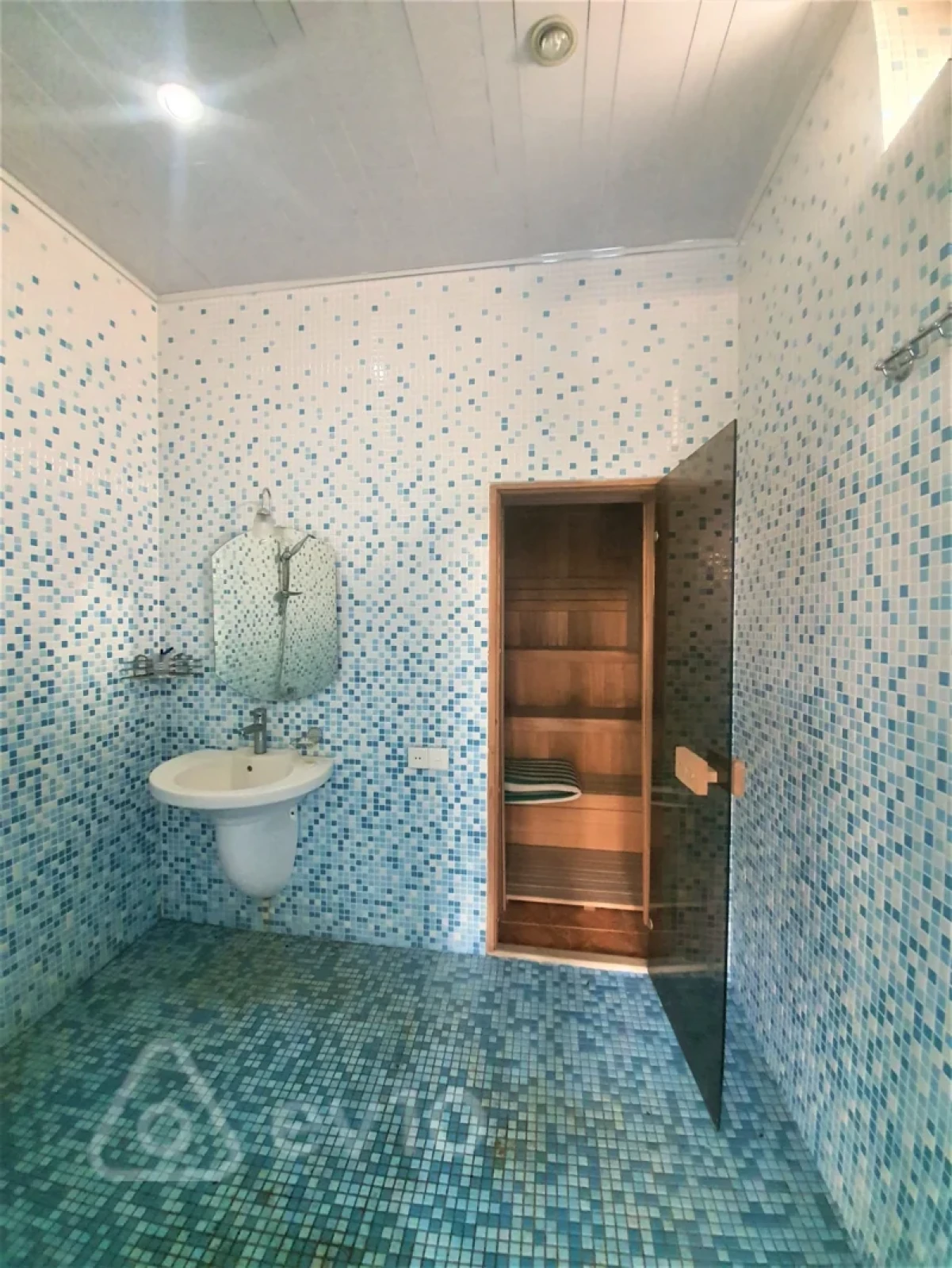 Kirayə verilir 5 otaqlı həyət evi 600 m²