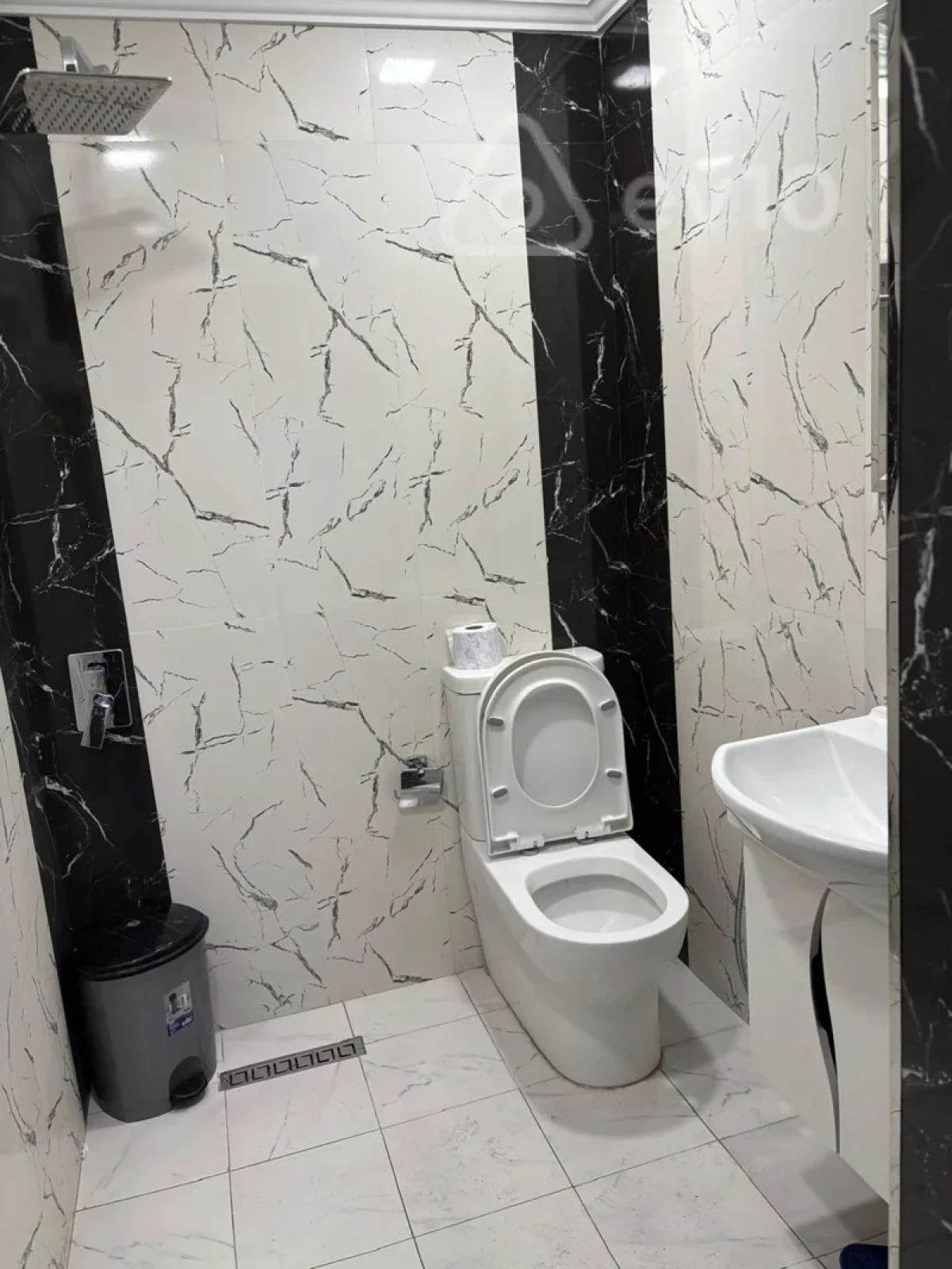 Kirayə verilir 4 otaqlı ofis 80 m²