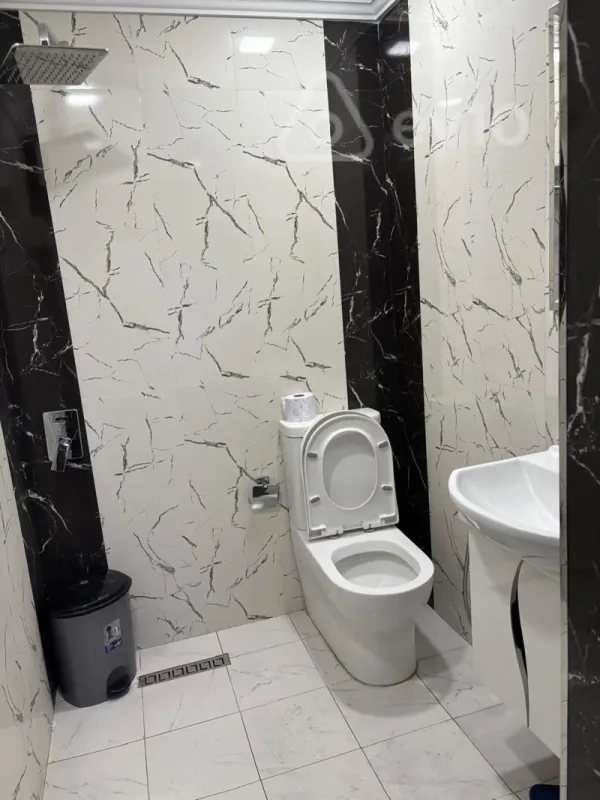 Kirayə verilir 4 otaqlı ofis 80 m²