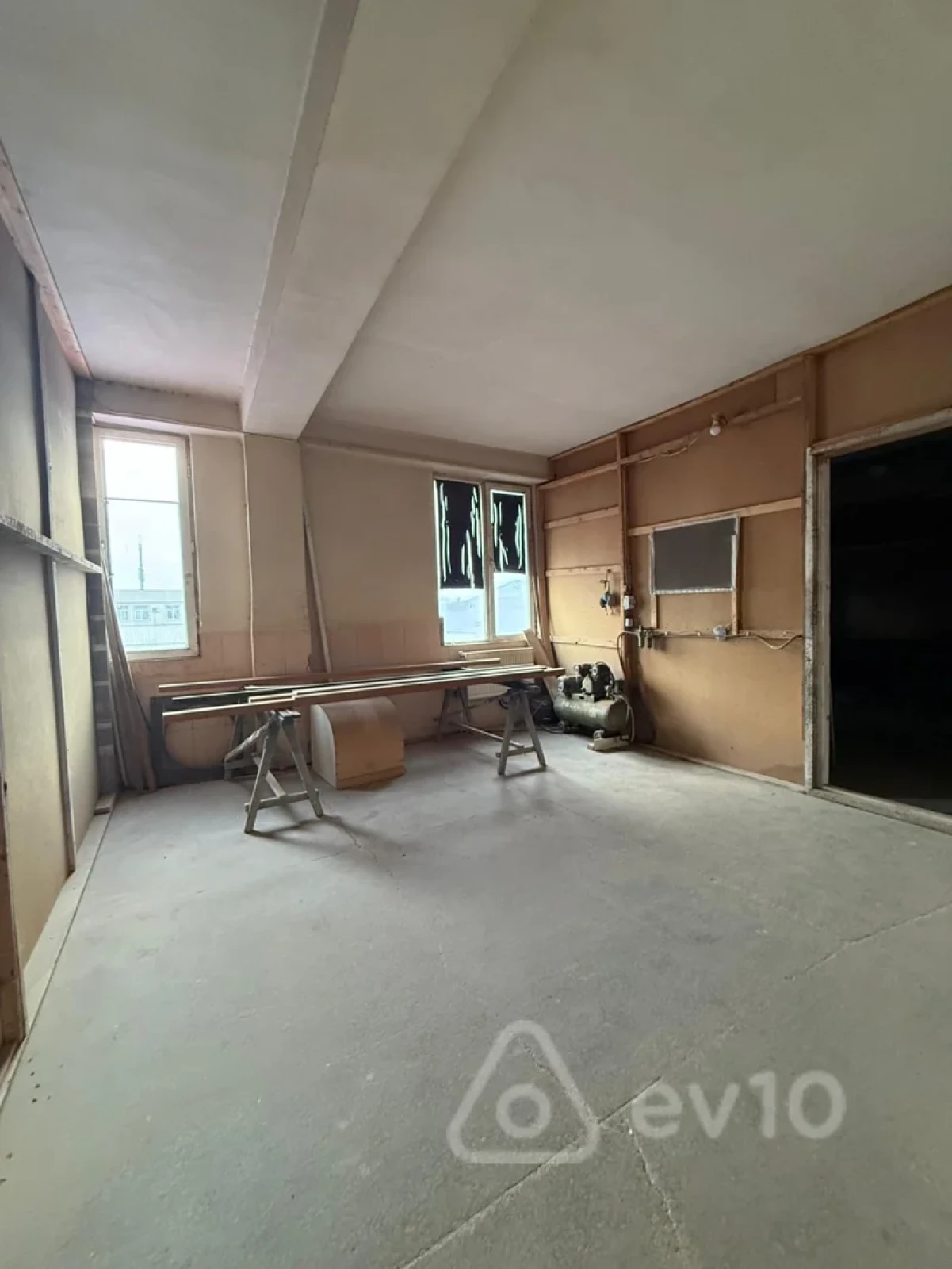 Kirayə verilir mənzil 240 m²