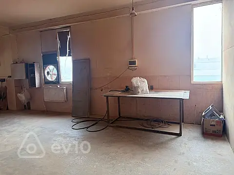 Kirayə verilir mənzil 240 m²