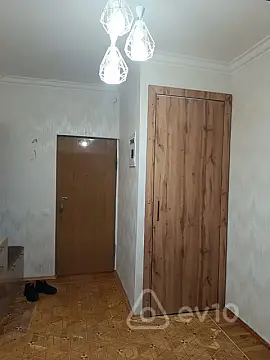 Kirayə verilir 3 otaqlı köhnə tikili 85 m²