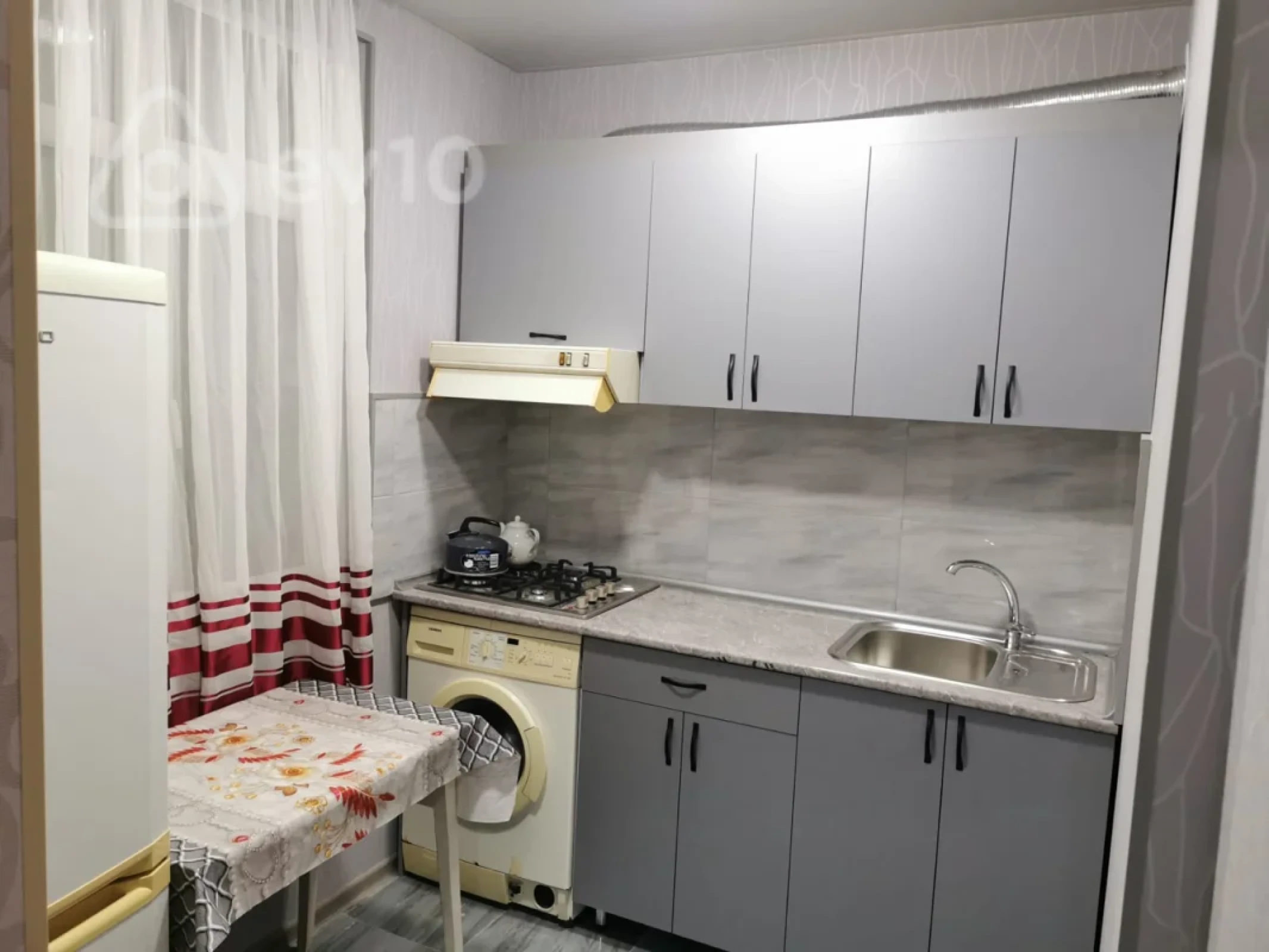 Kirayə verilir 1 otaqlı köhnə tikili 40 m²
