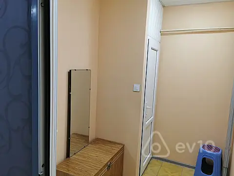 Kirayə verilir 1 otaqlı köhnə tikili 40 m²