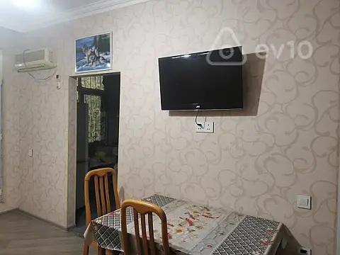 Kirayə verilir 1 otaqlı köhnə tikili 40 m²