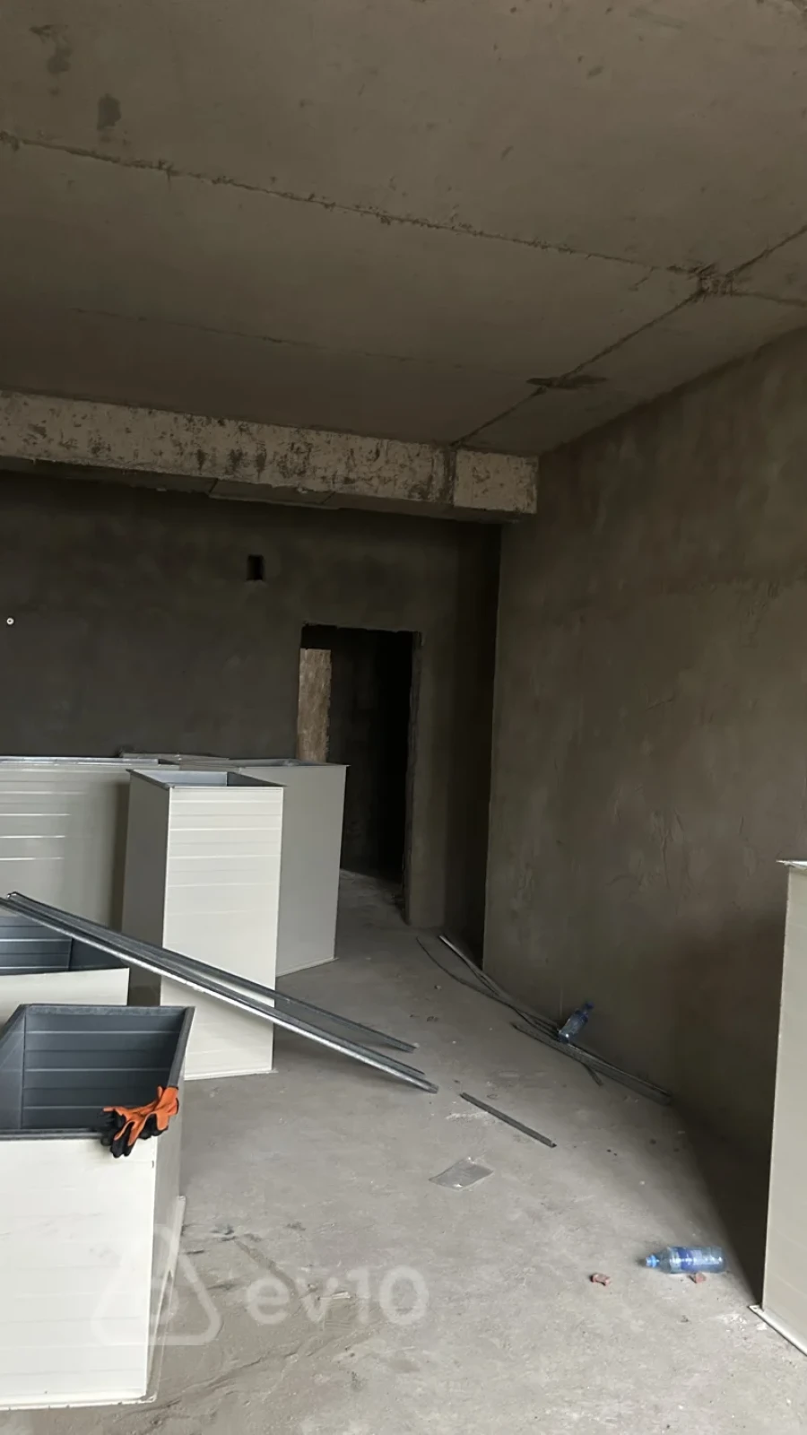 Satılır 2 otaqlı yeni tikili 83 m²