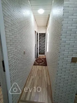 Satılır 4 otaqlı həyət evi 160 m²