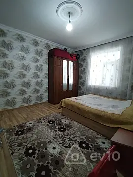 Satılır 4 otaqlı həyət evi 160 m²