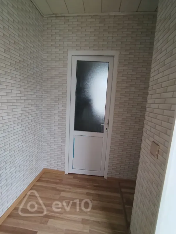 Satılır 4 otaqlı həyət evi 160 m²