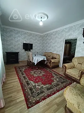Satılır 4 otaqlı həyət evi 160 m²