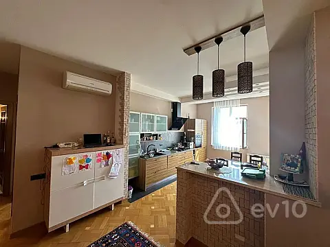 Kirayə verilir 3 otaqlı yeni tikili 120 m²