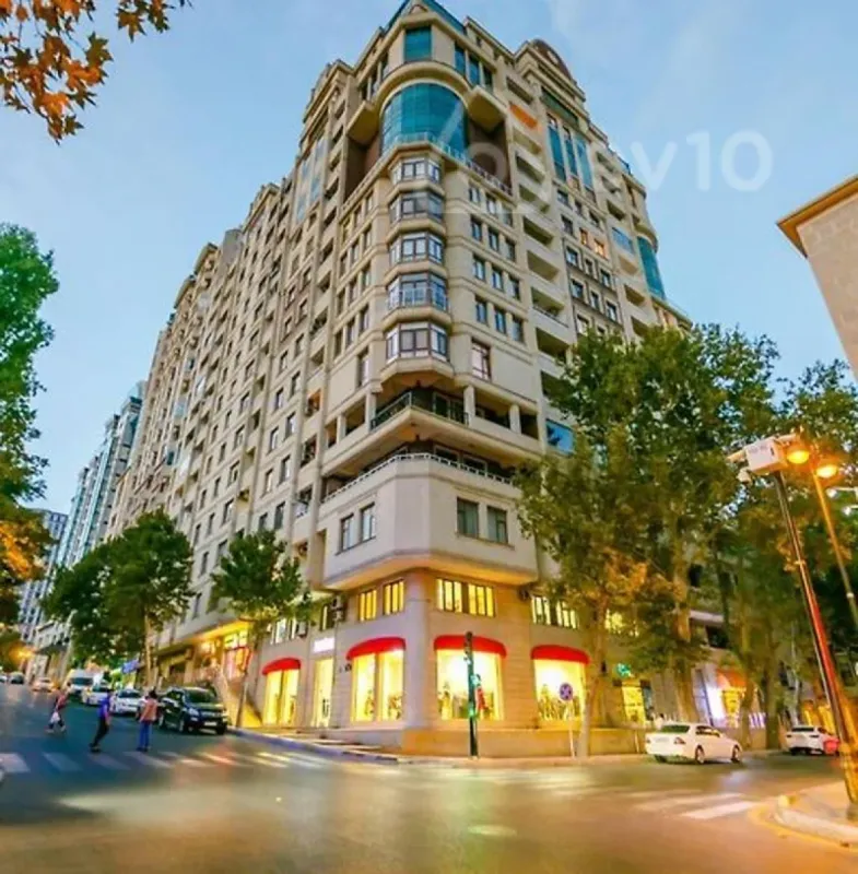 Kirayə verilir 3 otaqlı yeni tikili 120 m²