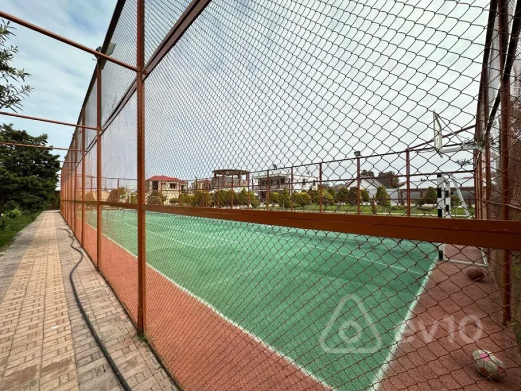 Kirayə verilir 6 otaqlı həyət evi 350 m²