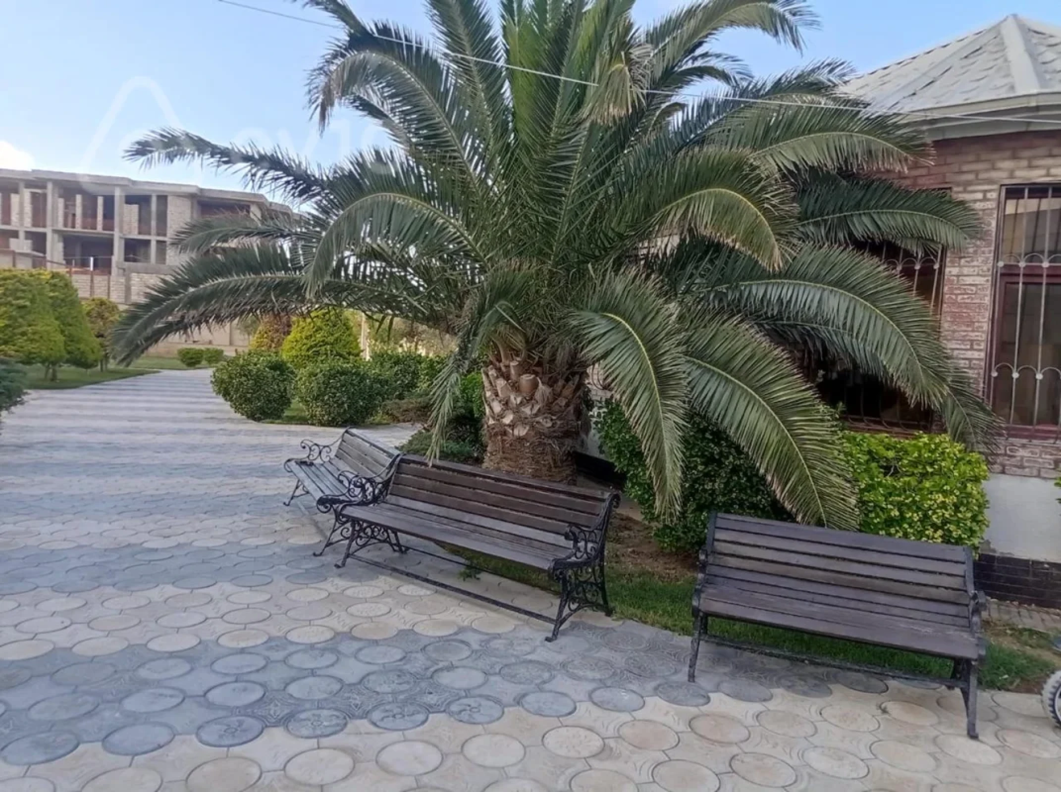 Kirayə verilir 6 otaqlı həyət evi 350 m²