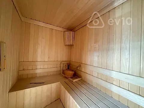 Kirayə verilir 6 otaqlı həyət evi 350 m²