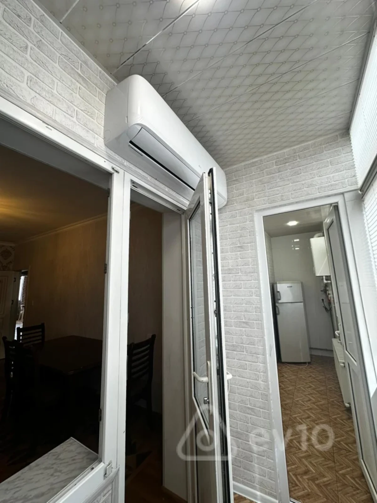 Kirayə verilir 2 otaqlı köhnə tikili 65 m²