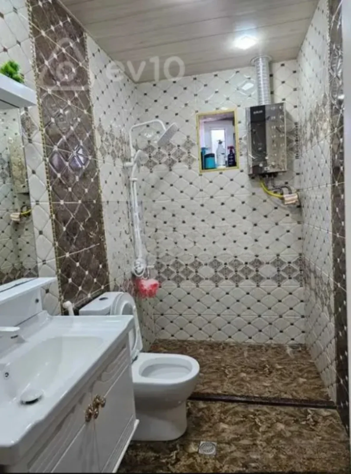 Satılır 4 otaqlı həyət evi 120 m²