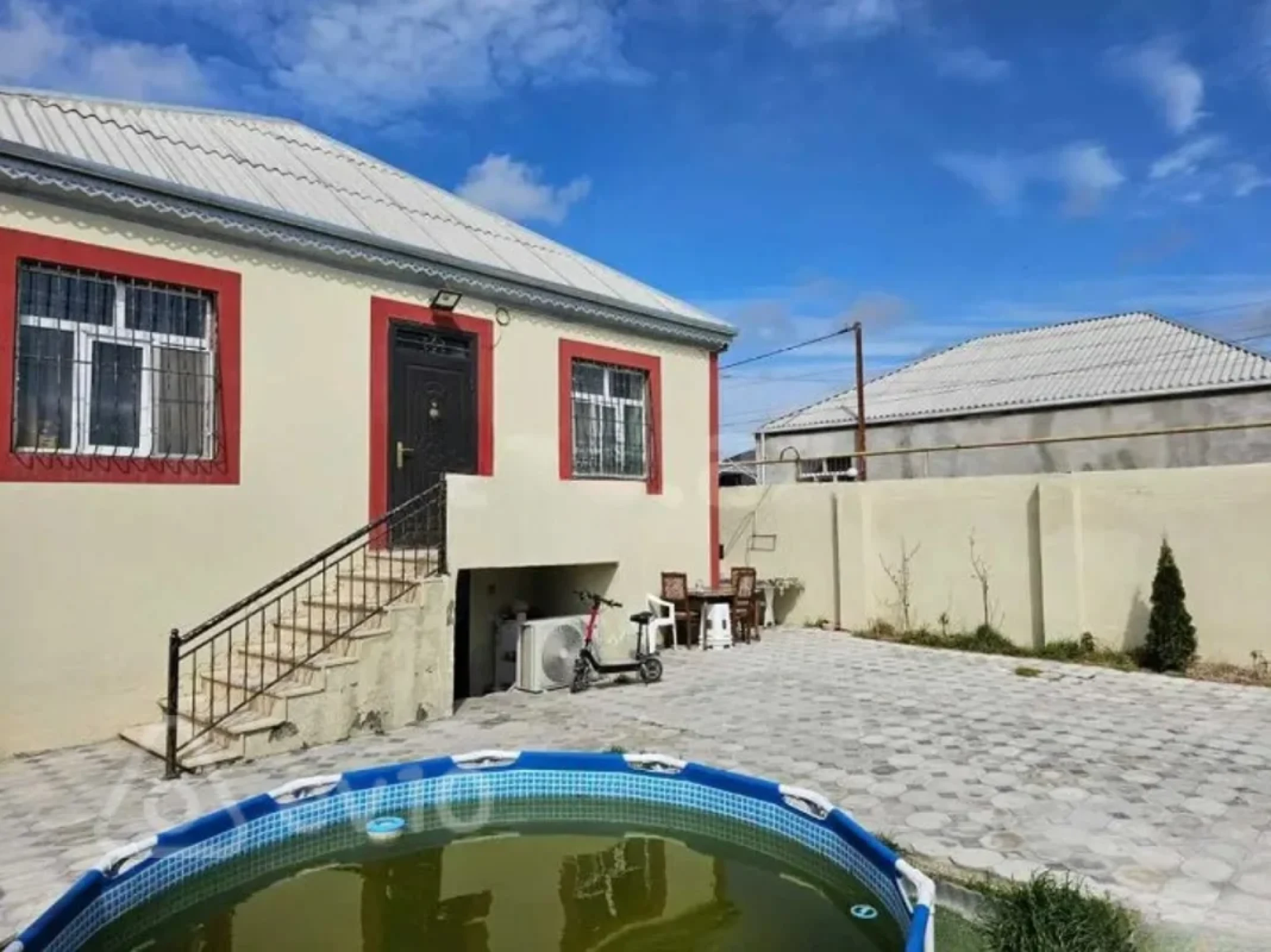 Satılır 4 otaqlı həyət evi 120 m²