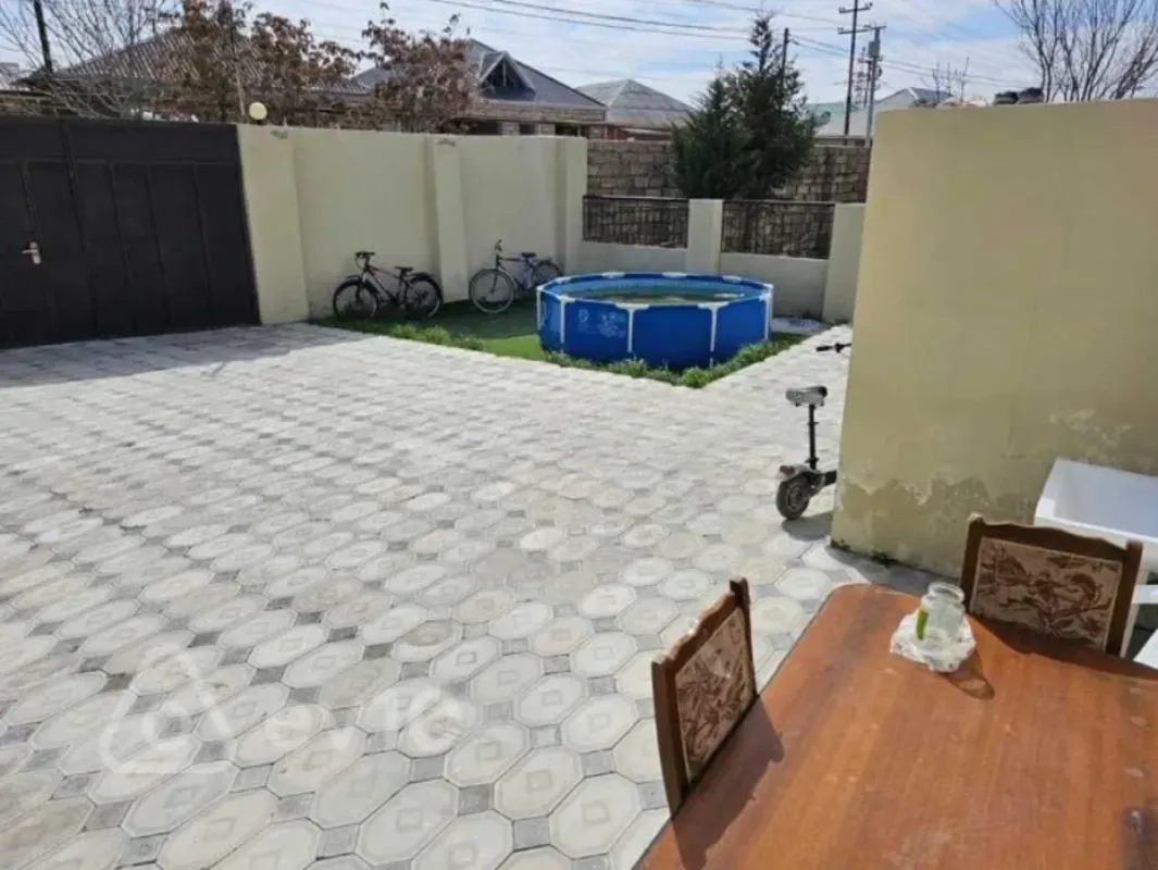 Satılır 4 otaqlı həyət evi 120 m²