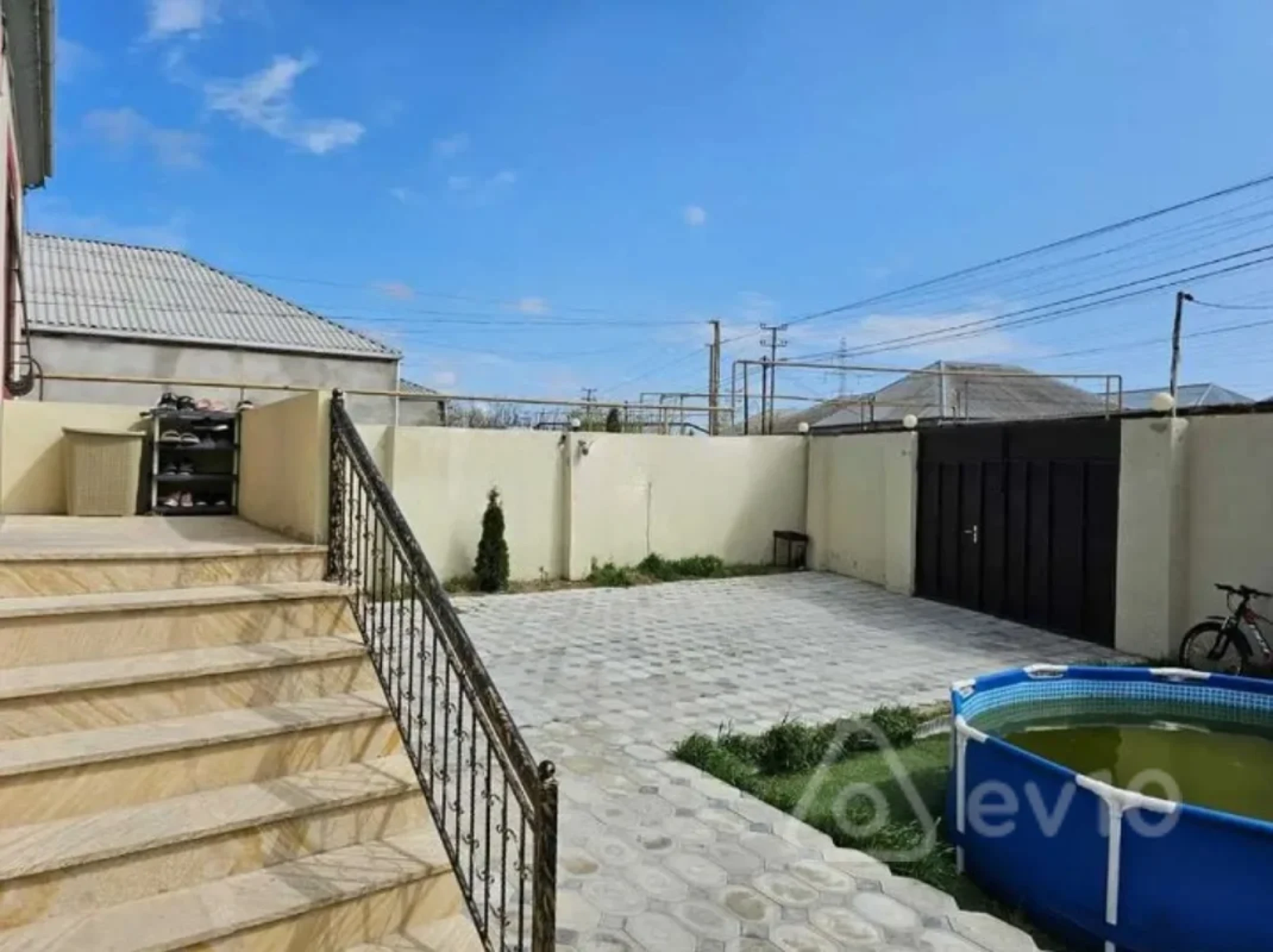 Satılır 4 otaqlı həyət evi 120 m²
