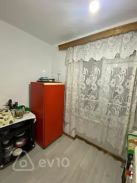 Kirayə verilir 1 otaqlı köhnə tikili 35 m²